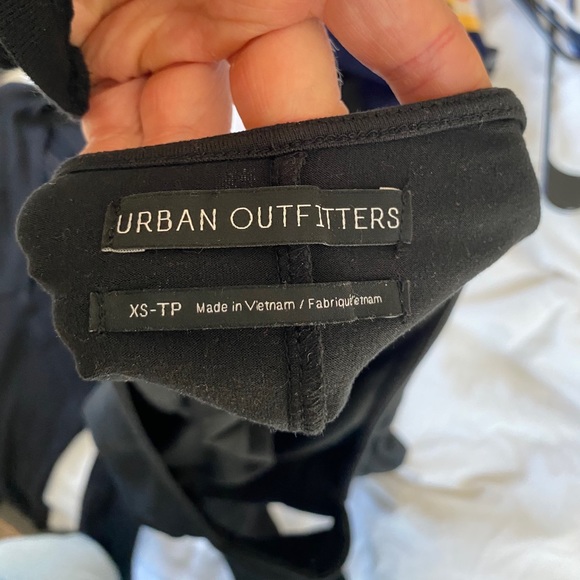 Urban outfitters long sleeve open back! - Picture 4 of 4